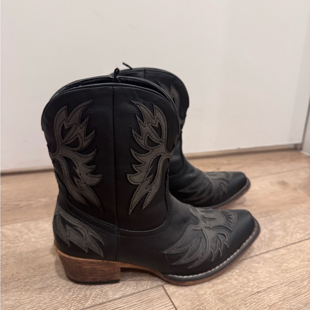 Roper Heeled Western Boots